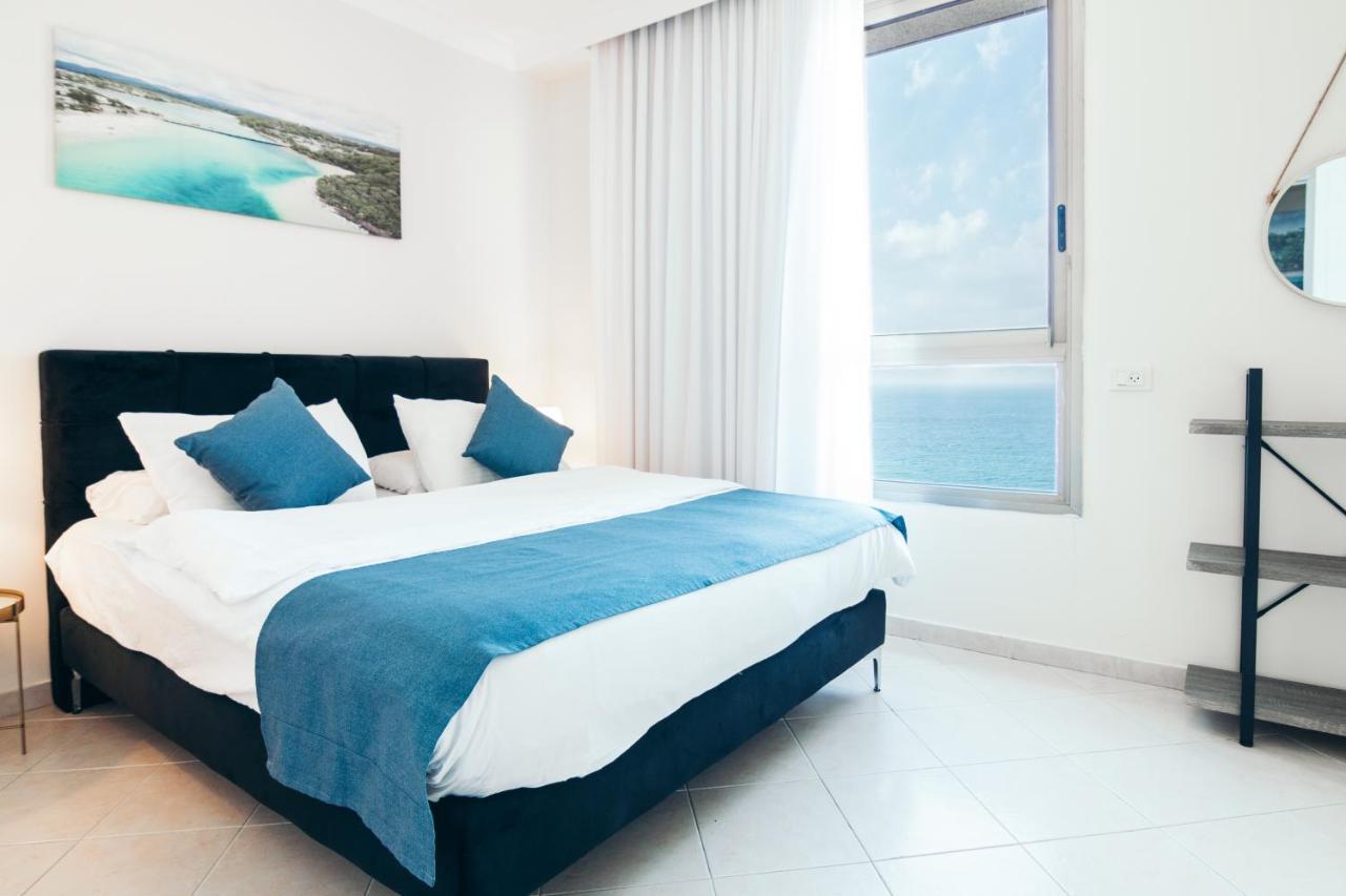 Almog Beach Apartments מגדלי חוף הכרמל חיפה Exterior foto
