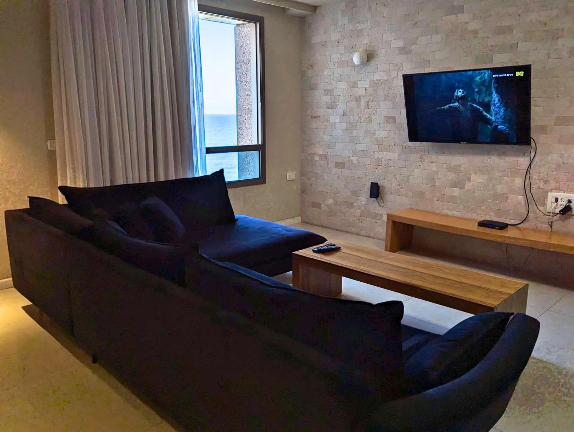 Almog Beach Apartments מגדלי חוף הכרמל חיפה Exterior foto